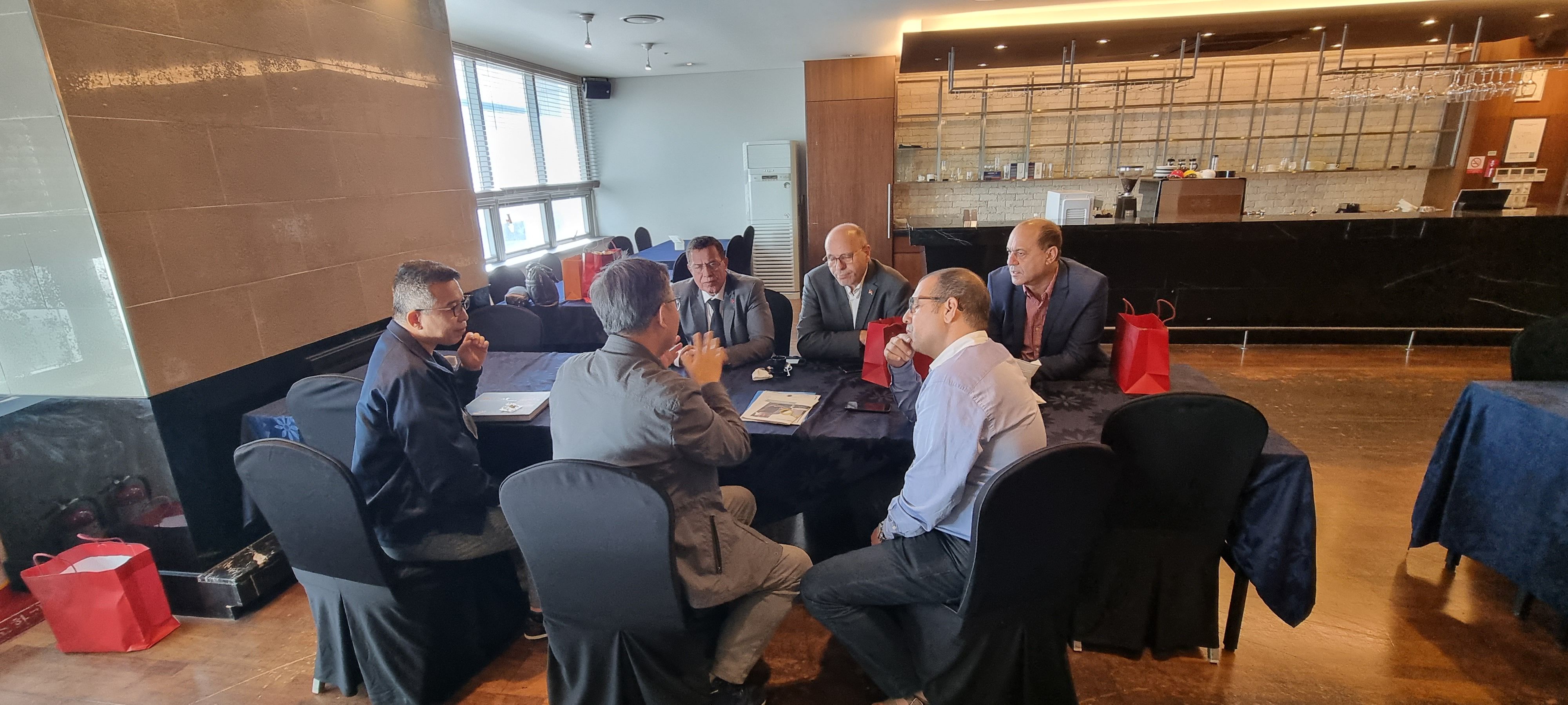 ¸ð·ÎÄÚ Á¤ºÎ °ü°èÀÚ È¯¿µ ¹× ȸÀÇ02